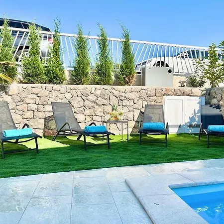 Harmony Luxury Villa *